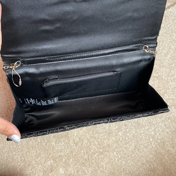 Black Accessorize lace clutch - Picture 6 of 6